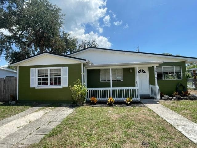 4712 W WALLACE AVENUE TAMPA, FL 33611