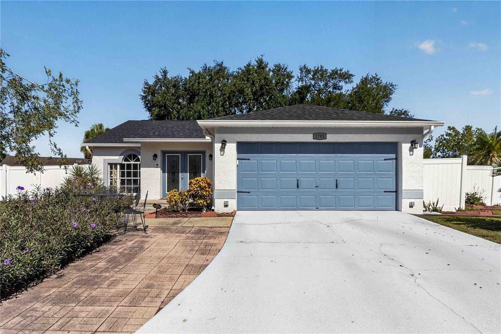 1703 LARABIE COURT BRANDON, FL 33511