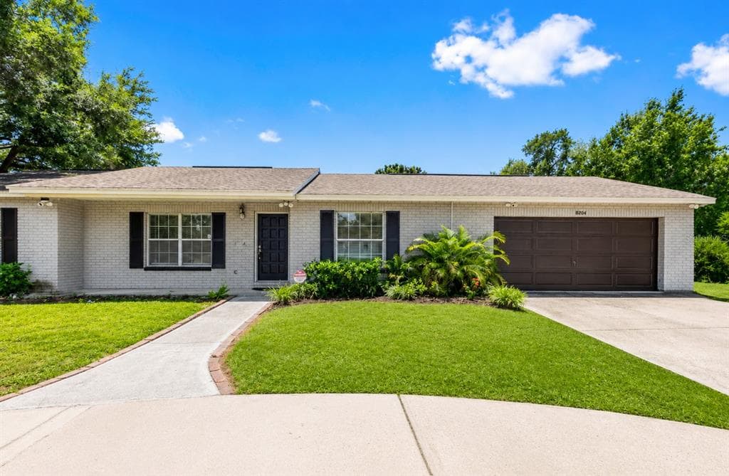 8904 W FLORA STREET TAMPA, FL 33615