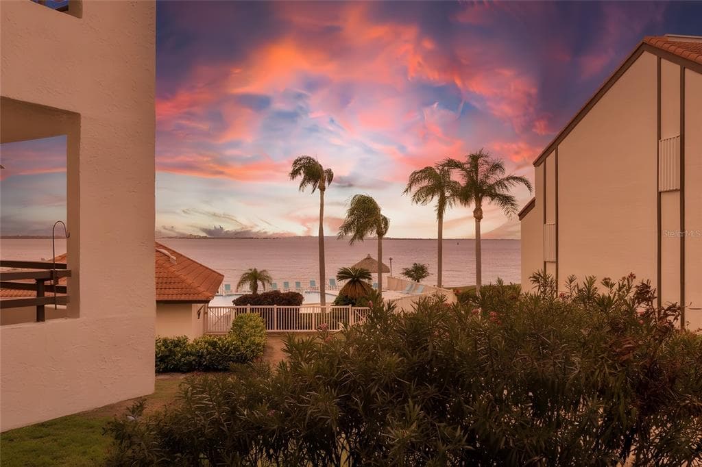 103 1ST STREET E UNIT 115 ST PETERSBURG, FL 33715