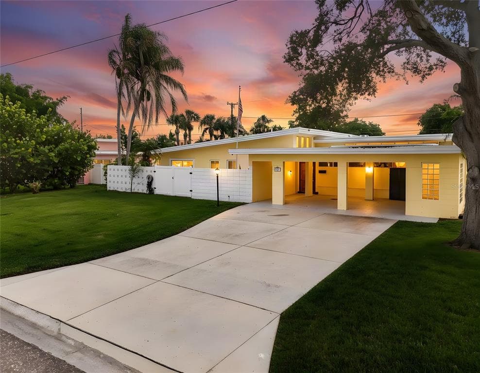 3901 50TH AVENUE S ST PETERSBURG, FL 33711