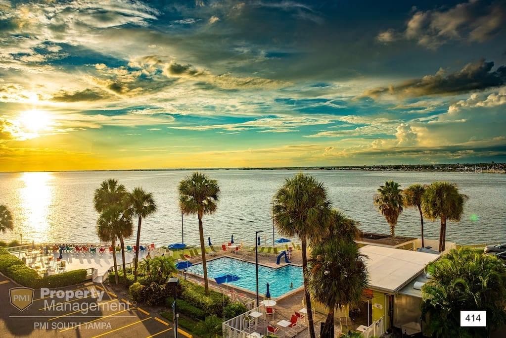 2506 N ROCKY POINT DRIVE UNIT 414