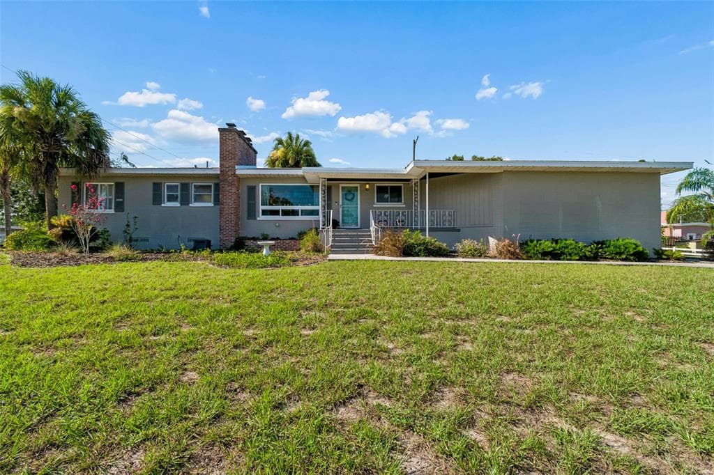 302 DEER PARK AVENUE TAMPA, FL 33617