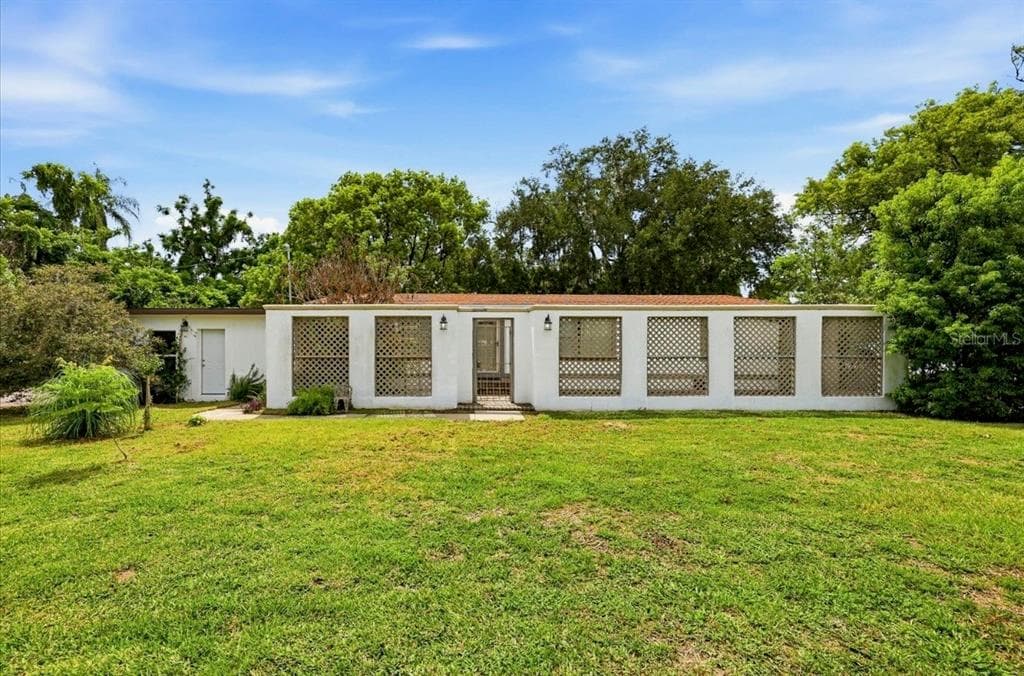 403 S PARSONS AVENUE SEFFNER, FL 33584