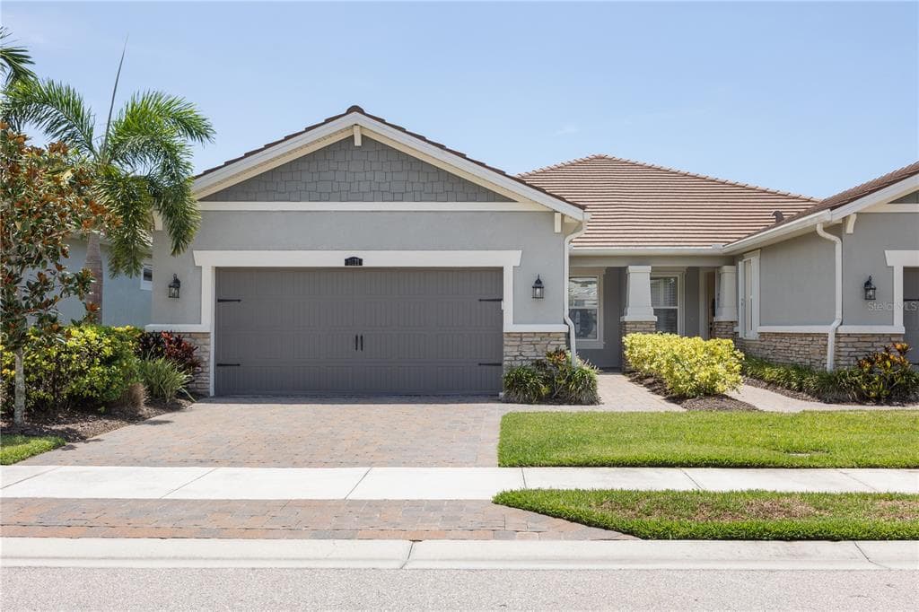 8621 RAIN SONG ROAD SARASOTA, FL 34238