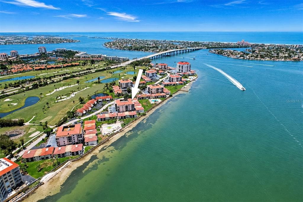 6145 SUN BOULEVARD UNIT 306 ST PETERSBURG, FL 33715