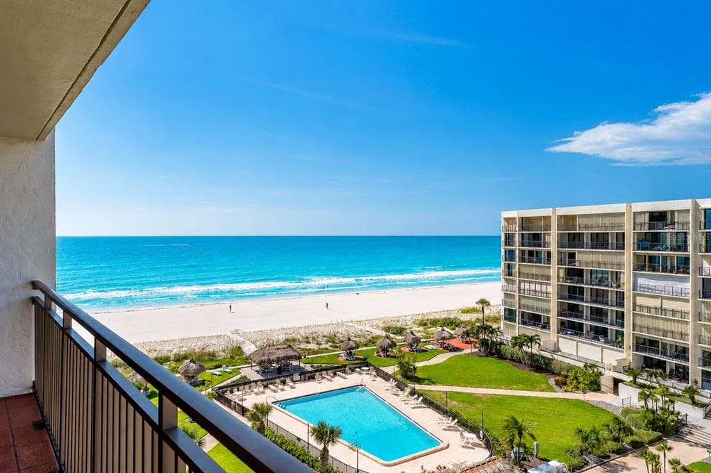 1430 GULF BOULEVARD UNIT 702 CLEARWATER, FL 33767