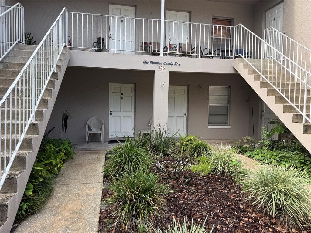 125 PICARDY VILLA CIRCLE UNIT 101 BRANDON, FL 33510