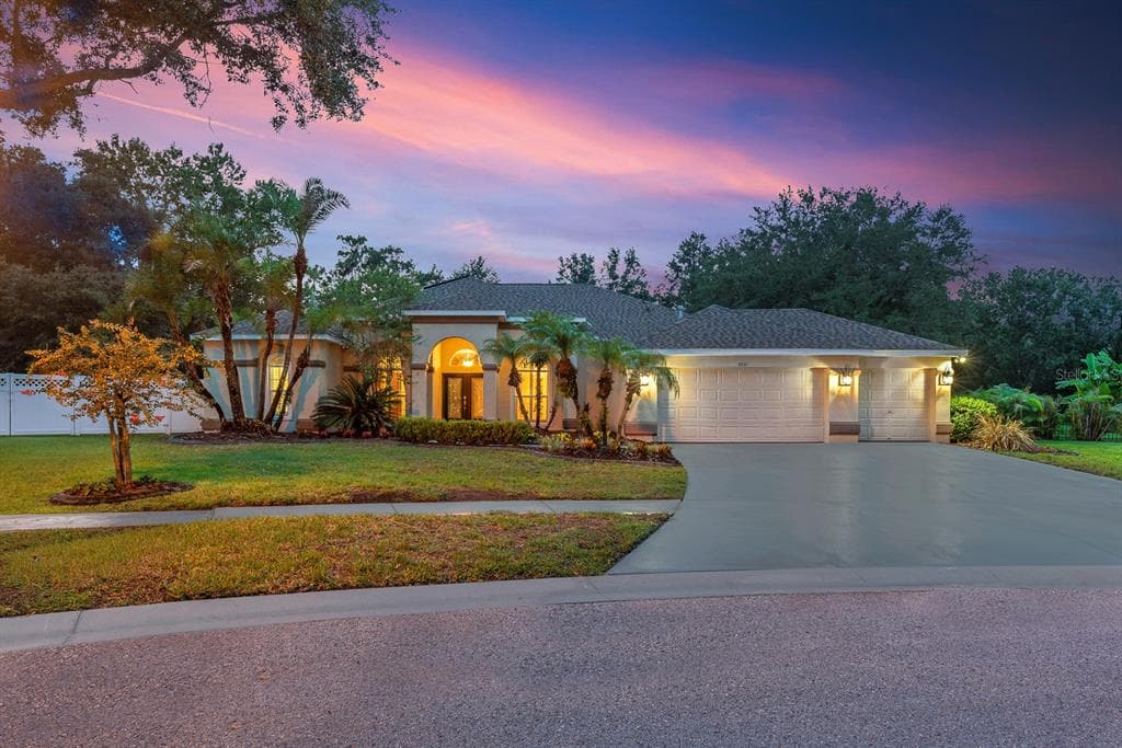 5711 TANAGERSIDE ROAD LITHIA, FL 33547