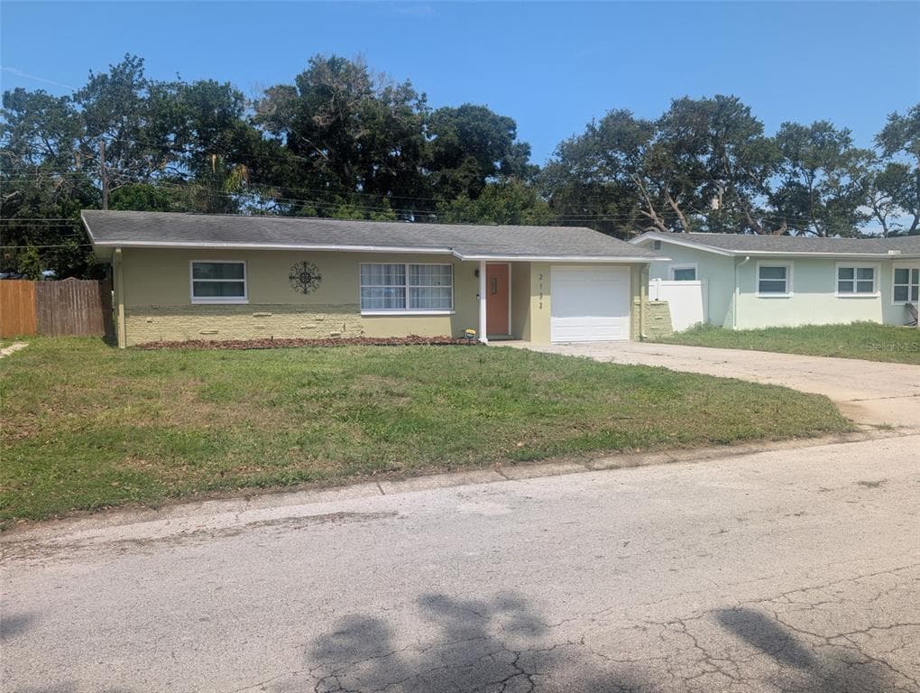 2132 ISABELLE STREET LARGO, FL 33774