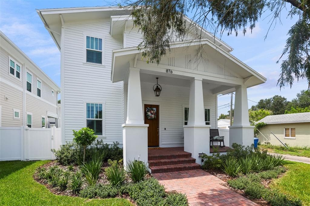 876 44TH AVENUE N ST PETERSBURG, FL 33703