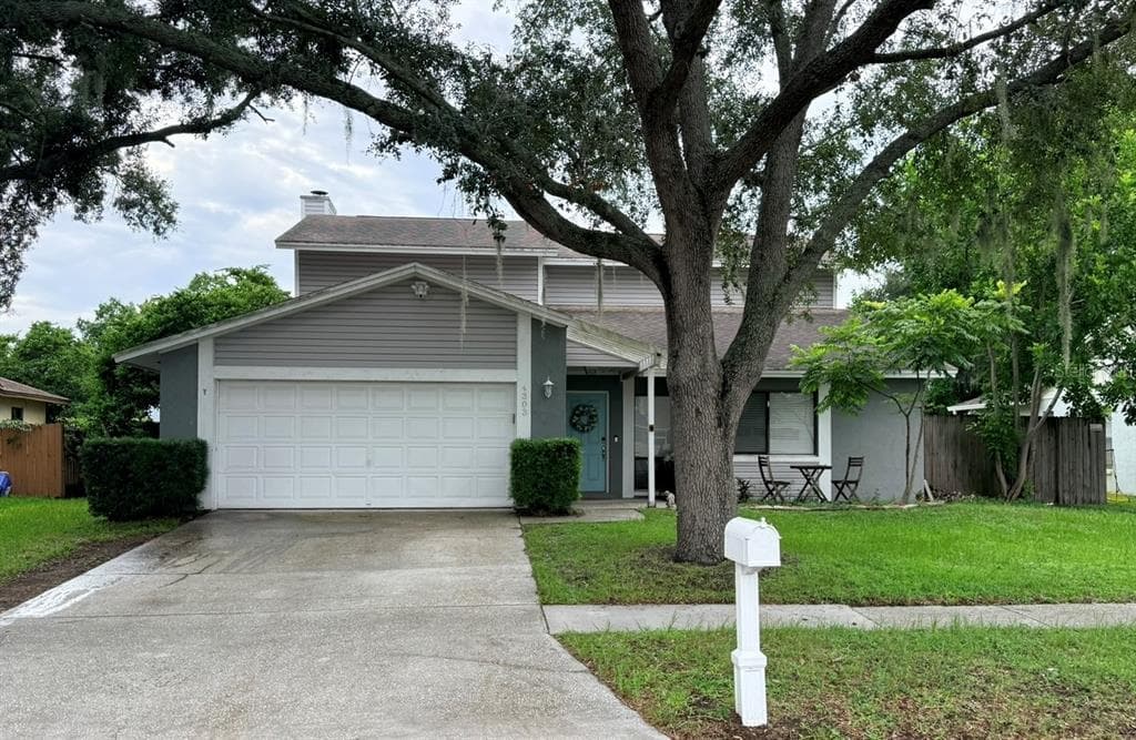 4303 ELLENVILLE PLACE VALRICO, FL 33596