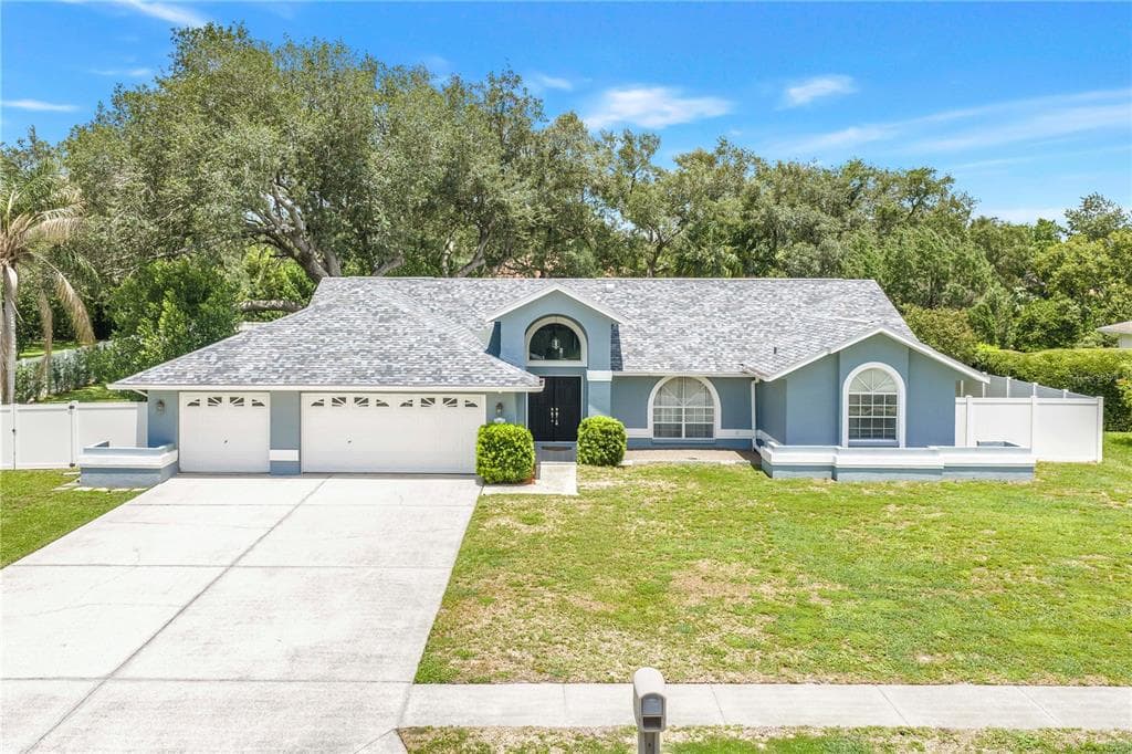 18812 BASCOMB LANE HUDSON, FL 34667