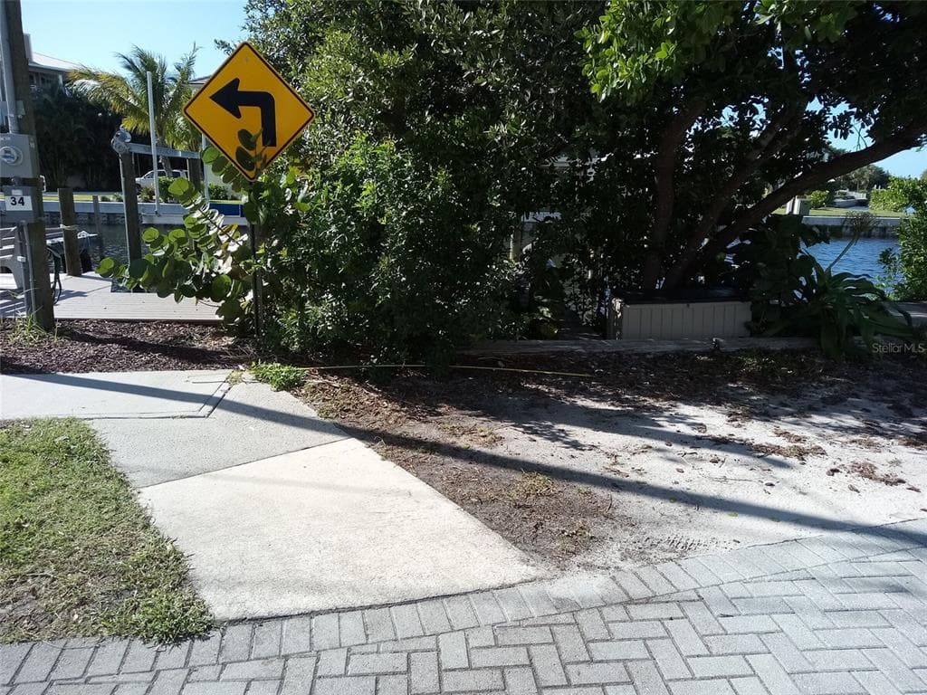 238 85TH STREET UNIT 35 HOLMES BEACH, FL 34217