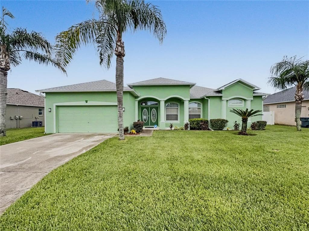 8155 WOODVINE CIRCLE