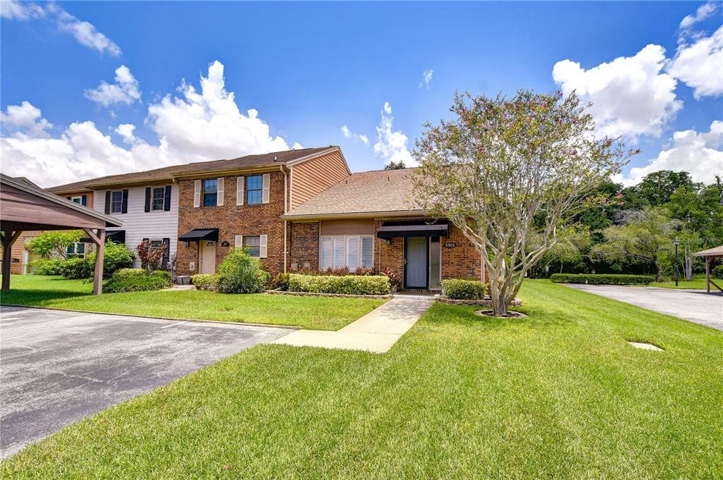 5301 BRADBURY COURT TAMPA, FL 33624
