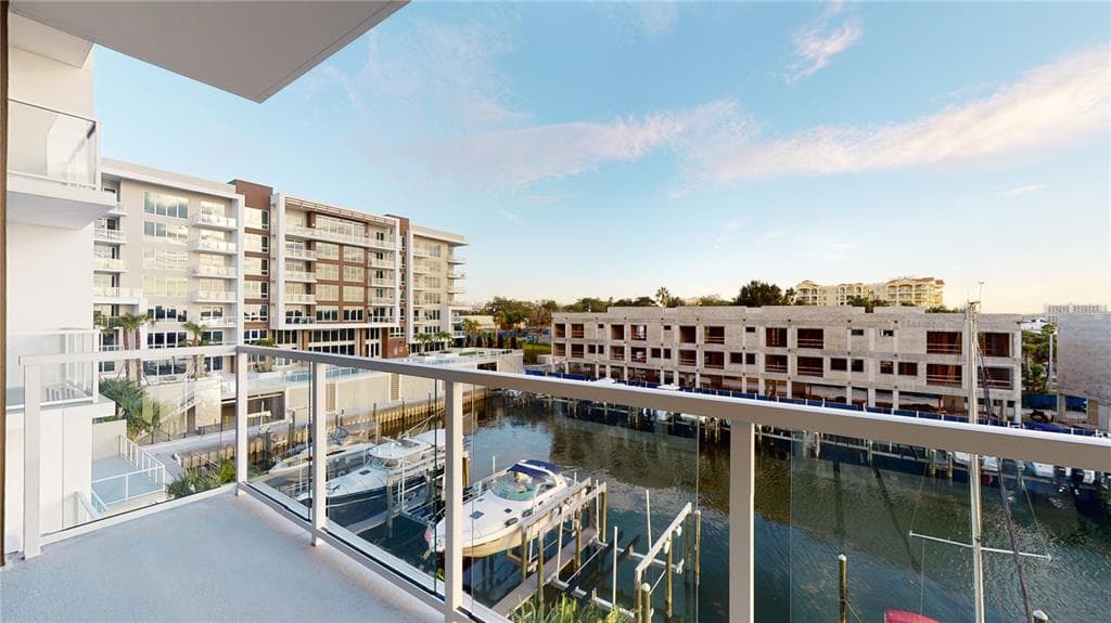 920 N OSCEOLA AVENUE UNIT 405 CLEARWATER, FL 33755