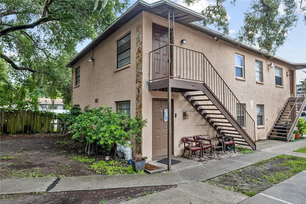 1221 E MOHAWK AVENUE UNIT C