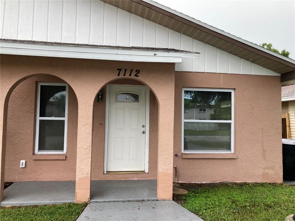 7112 2ND STREET N ST PETERSBURG, FL 33702