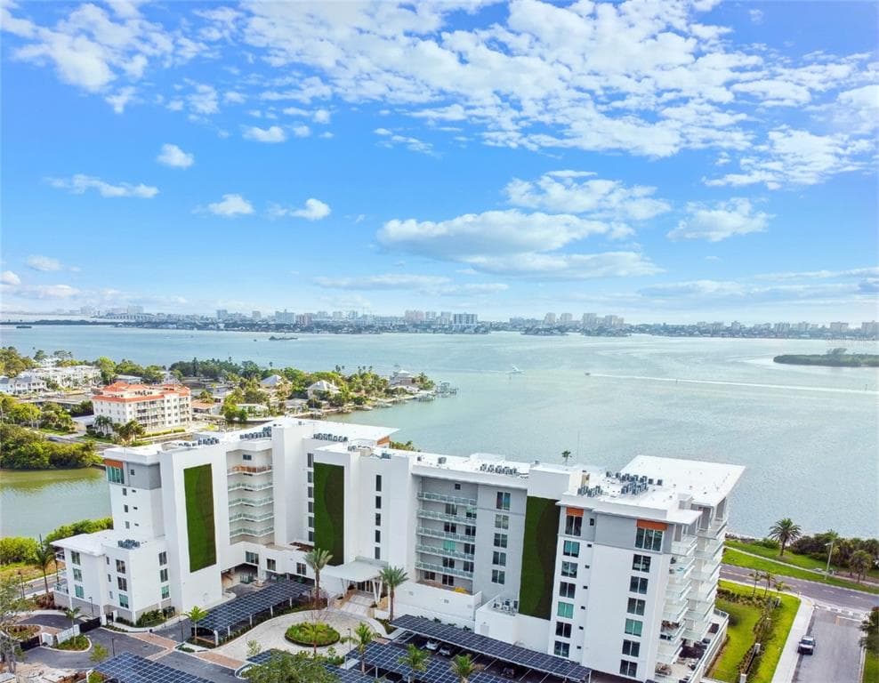 1020 SUNSET POINT ROAD UNIT 512 CLEARWATER, FL 33755