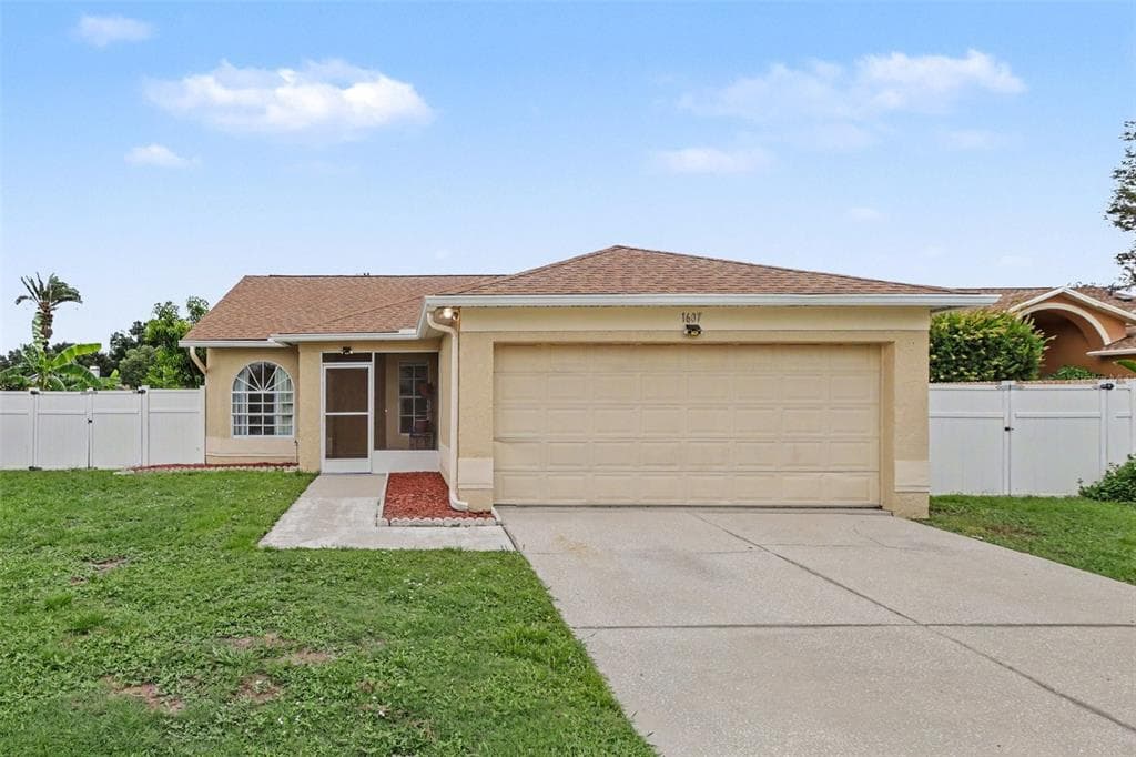 1607 WIDELAKE COURT BRANDON, FL 33511