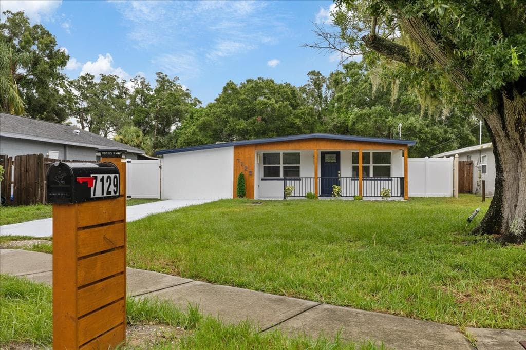 7129 63RD STREET N PINELLAS PARK, FL 33781
