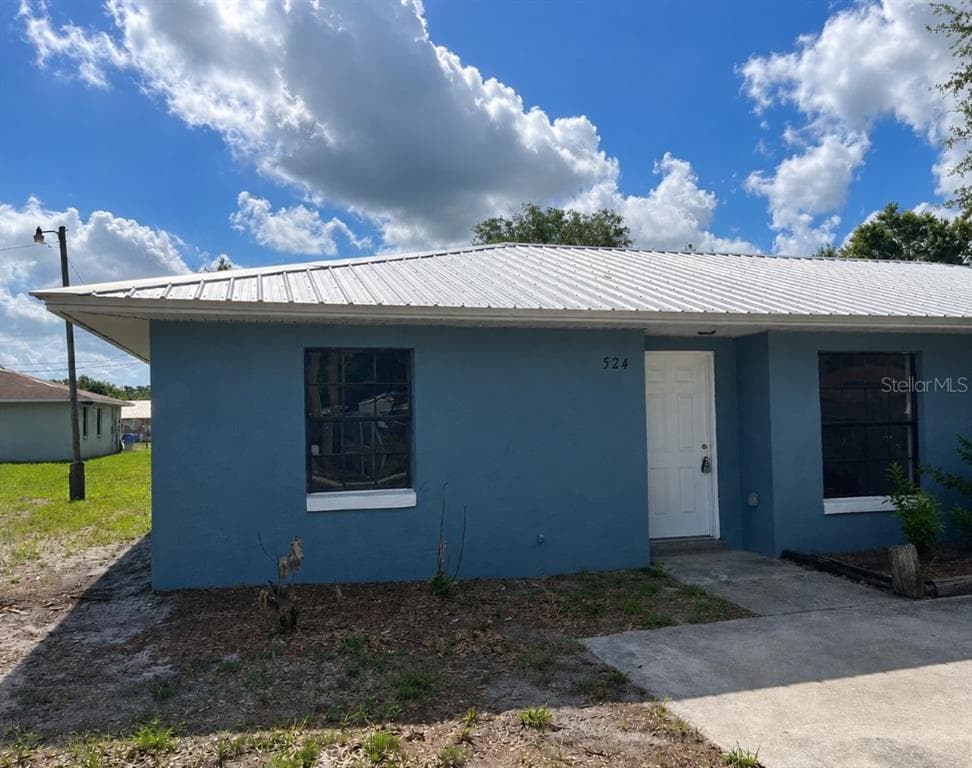 524 MONTANA AVENUE LAKELAND, FL 33815
