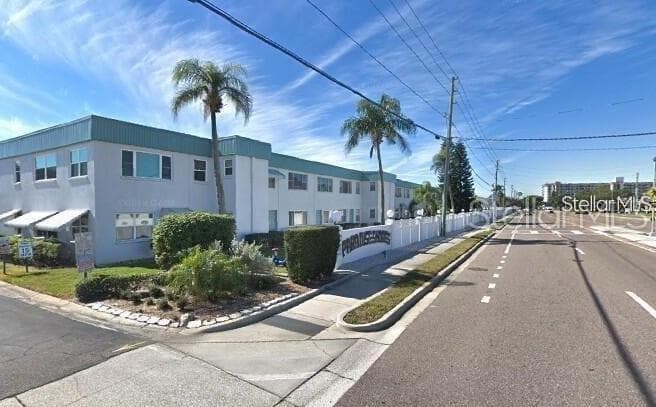 5356 81ST STREET N UNIT 15 ST PETERSBURG, FL 33709