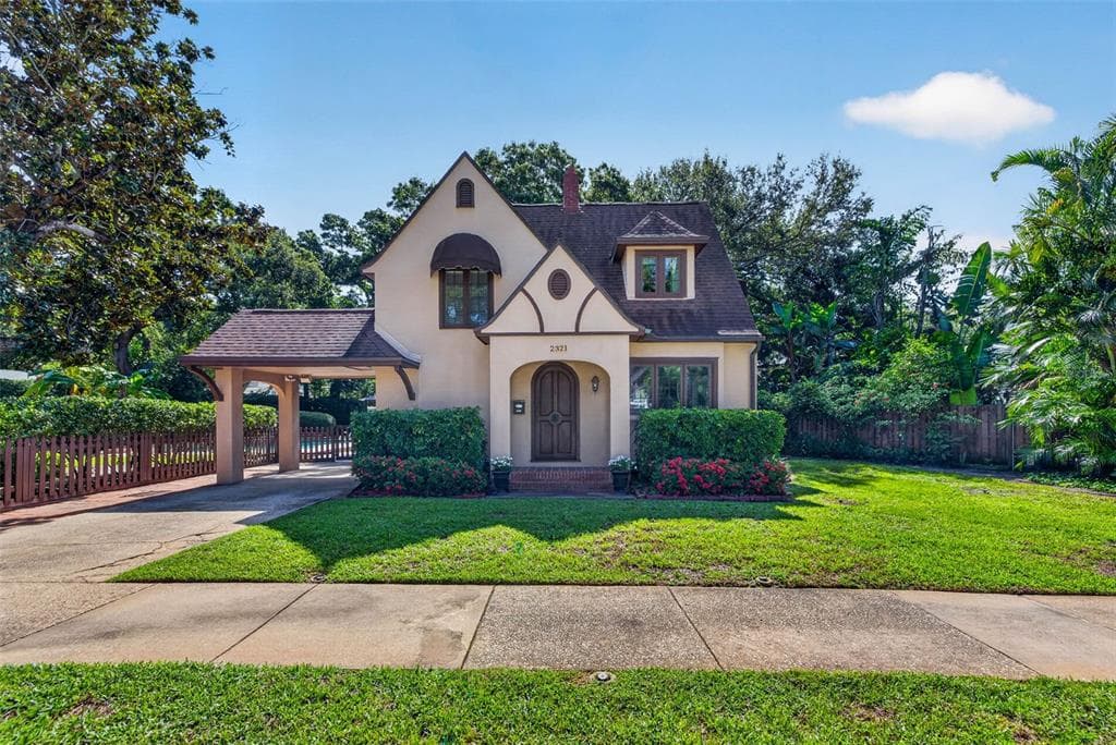 2321 14TH STREET N ST PETERSBURG, FL 33704
