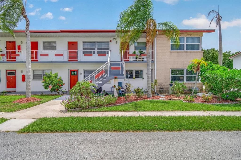 1900 58TH AVENUE N UNIT 14