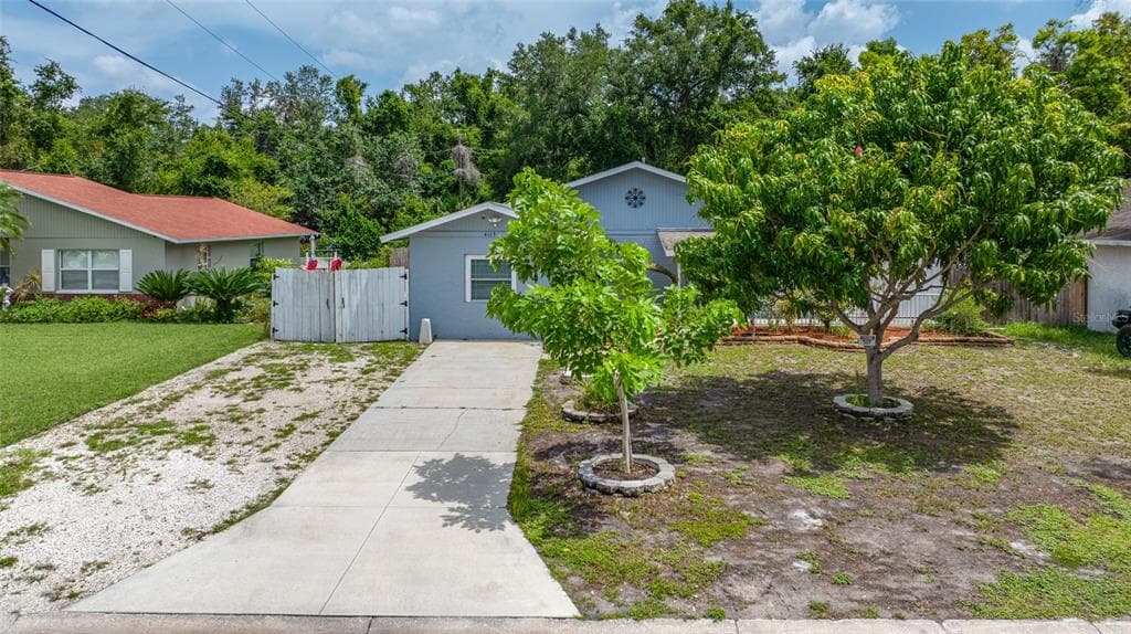 4115 55TH AVENUE DRIVE E BRADENTON, FL 34203