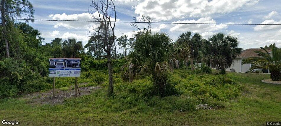 6611 DAVID BOULEVARD PORT CHARLOTTE, FL 33981
