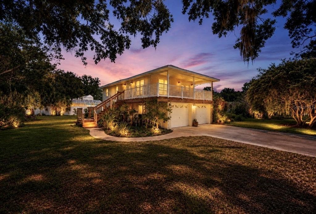 8017 MAYS AVENUE RIVERVIEW, FL 33578