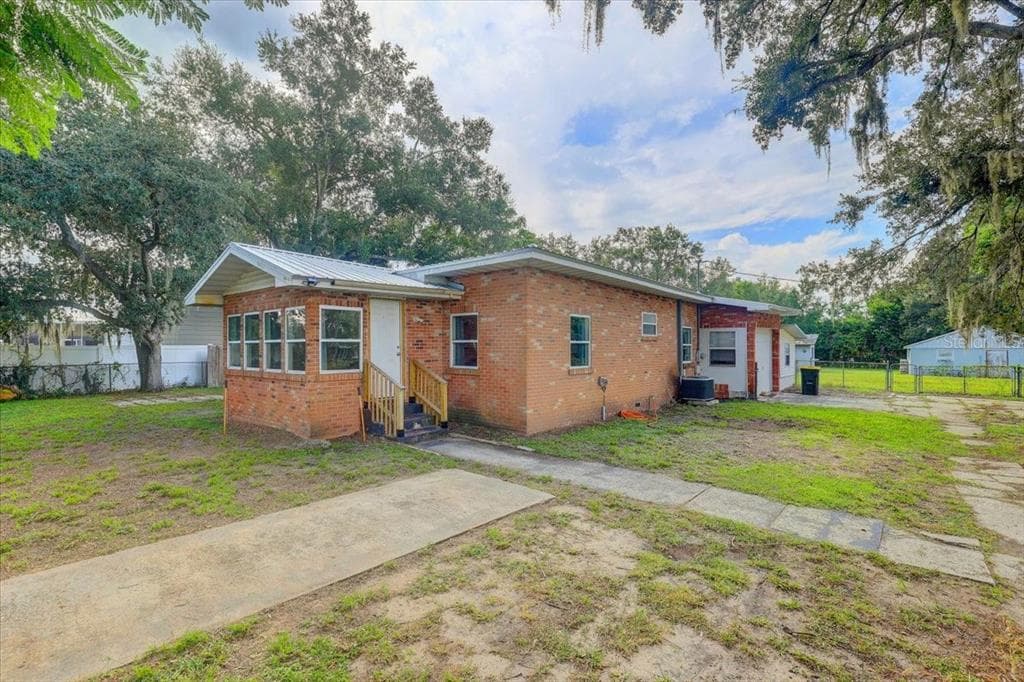 2557 K VILLE AVENUE AUBURNDALE, FL 33823