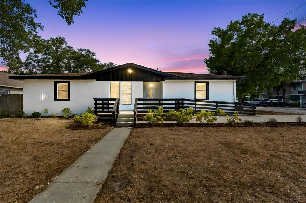 3901 W PLATT STREET W UNIT 12 TAMPA, FL 33609