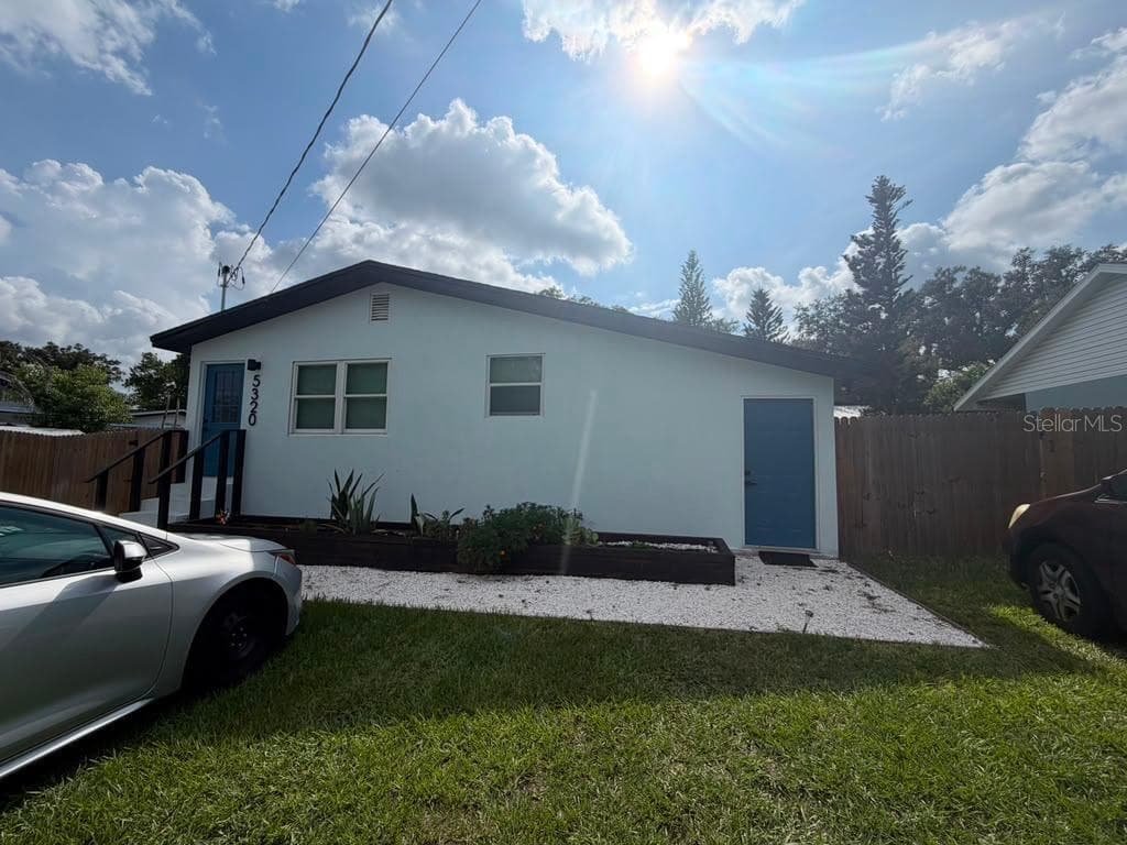 5320 PLUM AVENUE SEFFNER, FL 33584