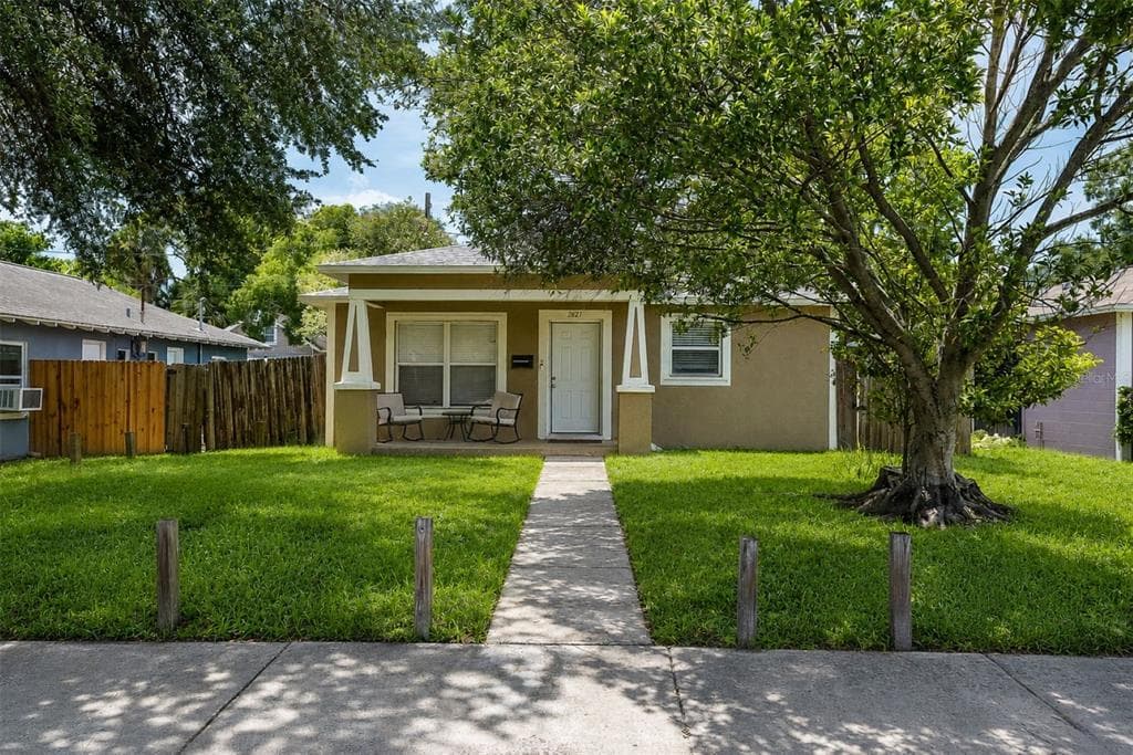 2621 6TH STREET S ST PETERSBURG, FL 33705