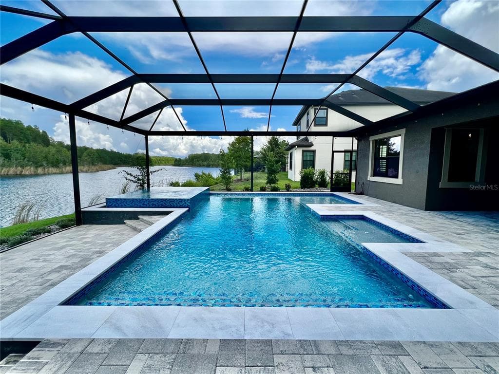19237 FALCON CREST BOULEVARD LAND O LAKES, FL 34638