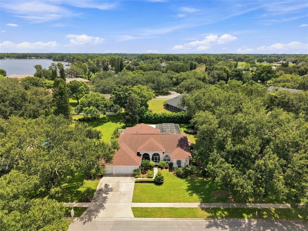 1518 FISHING LAKE DRIVE