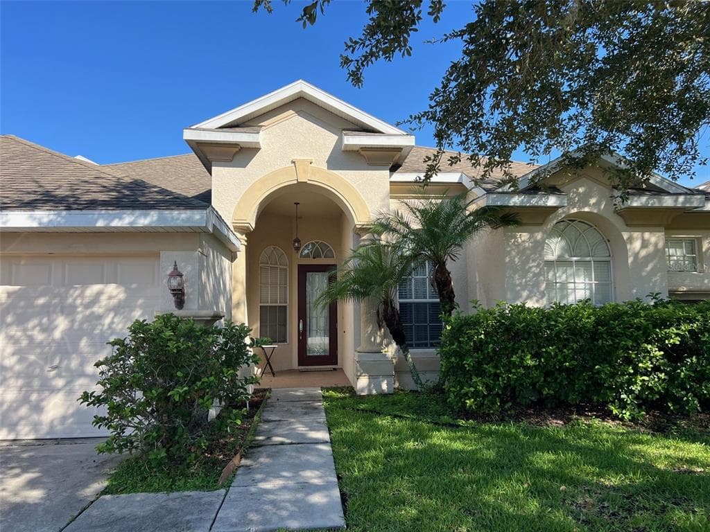 4823 PORTMARNOCK WAY WESLEY CHAPEL, FL 33543