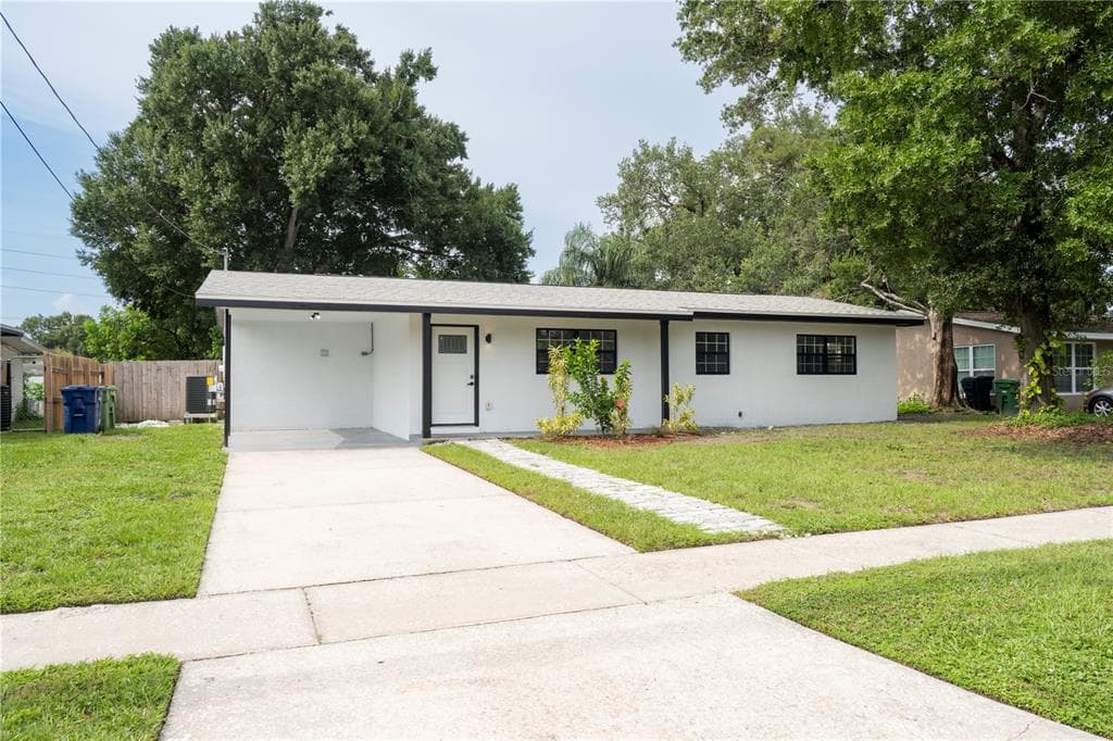 4104 W WISCONSIN AVENUE TAMPA, FL 33616
