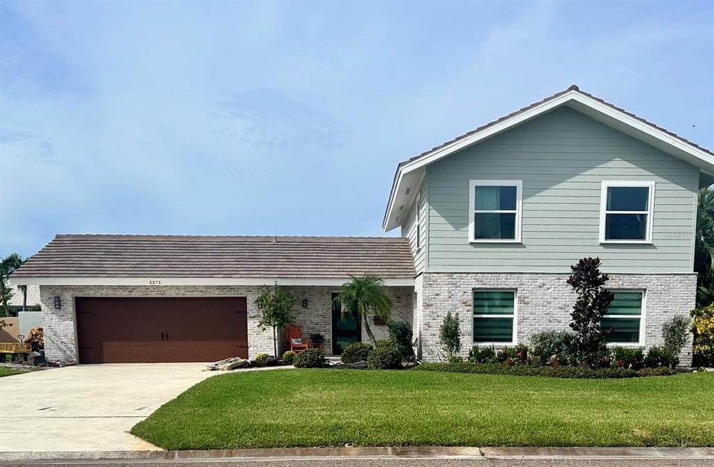 5875 LEELAND STREET S ST PETERSBURG, FL 33715