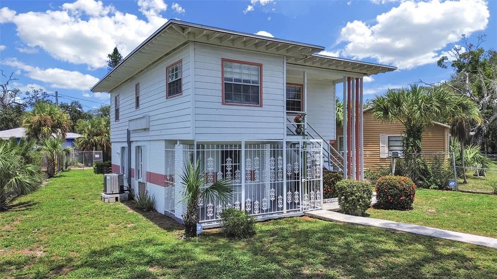 2371 7TH STREET S ST PETERSBURG, FL 33705