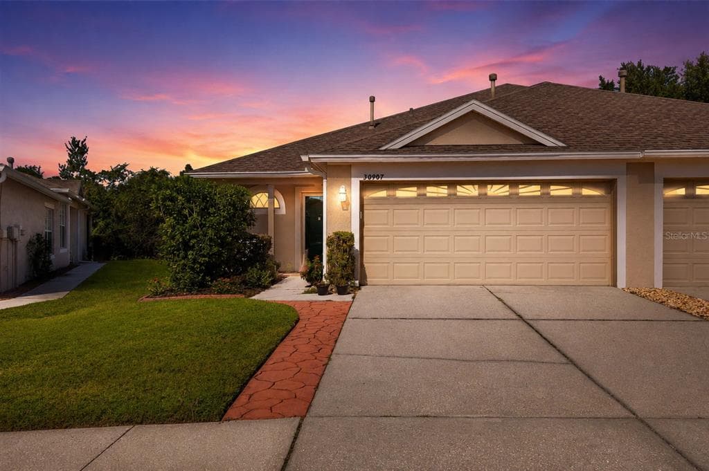 30907 WHITLOCK DRIVE WESLEY CHAPEL, FL 33543