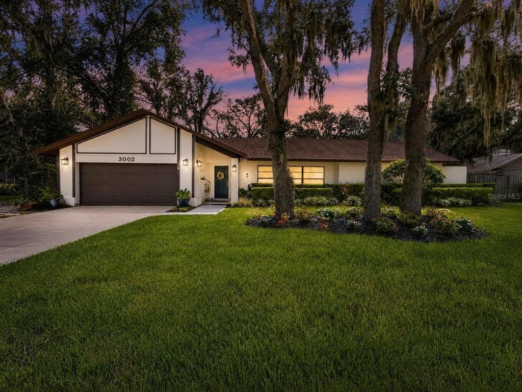 3002 WISTER CIRCLE VALRICO, FL 33596