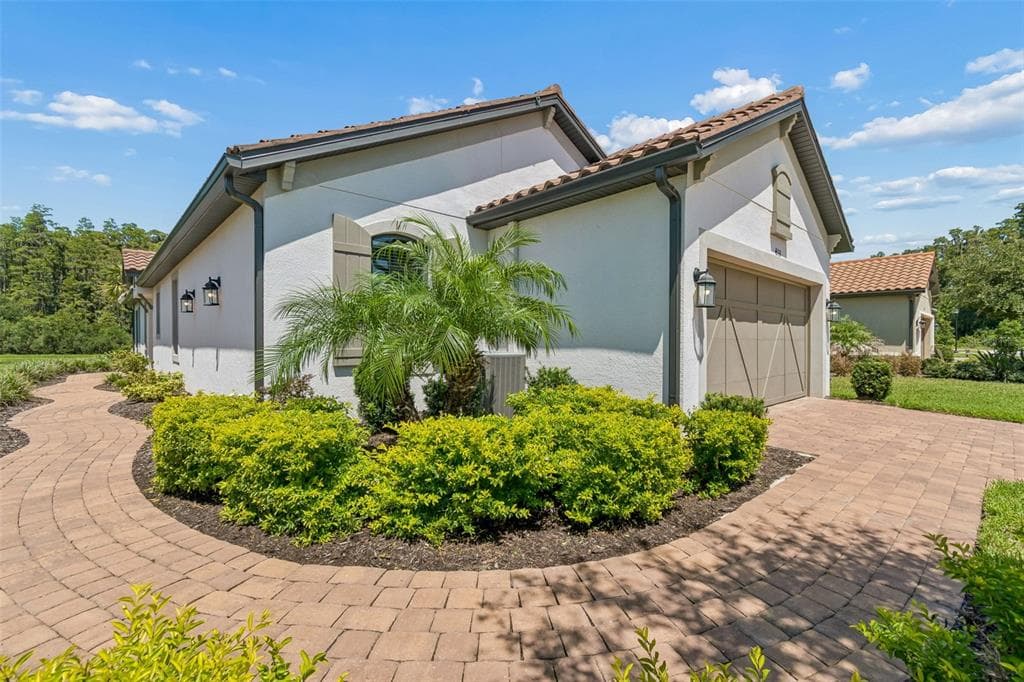 4333 CAIROLI COURT WESLEY CHAPEL, FL 33543