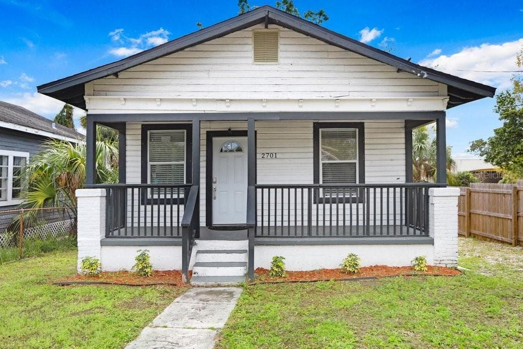 2701 E COLUMBUS DRIVE TAMPA, FL 33605
