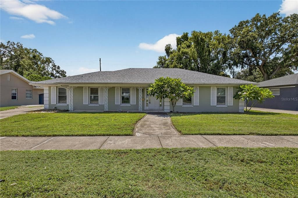 2502 VINE STREET ORLANDO, FL 32806