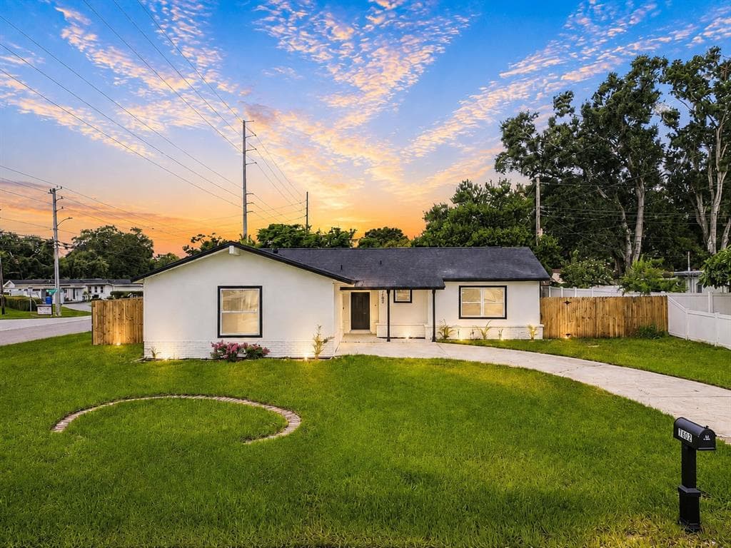 7802 N MATANZAS AVENUE TAMPA, FL 33614