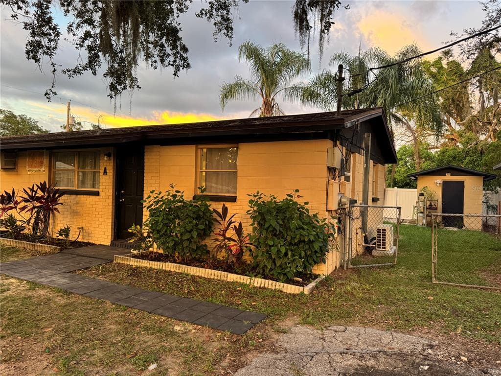 1801 N TAYLOR ROAD BRANDON, FL 33510